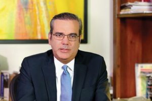 Luis Abinader advierte sobre repostulación presidencial