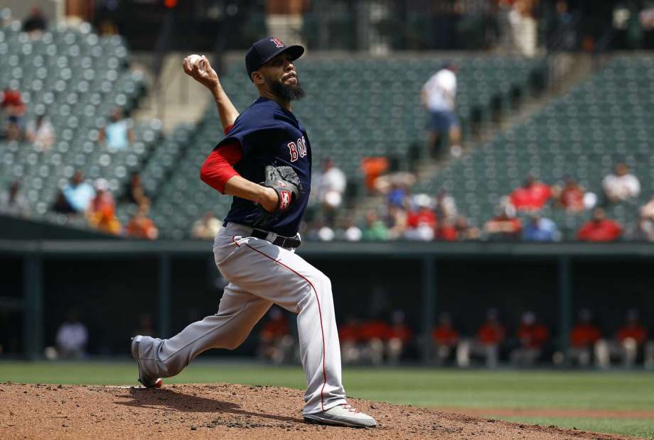 David Price de los Medias Rojas de Boston lanza ante los Orioles de Baltimore en el primer juego de una doble cartelera, el sábado 11 de agosto de 2018. (AP Foto/Patrick Semansky)