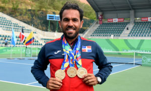 Víctor Estrella se llevó un trío de medallas en los pasados Juegos Centroamericanos y del Caribe. Colimdo