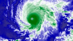 Imagen satelital del huracán Lane en el Océano Pacífico Central, al sudeste de Hawaii.