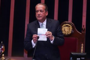 Reinaldo Pared Pérez, presidente del Senado y secretario general el Partido de la Liberación Dominicana.