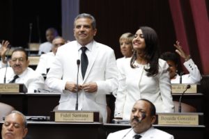 Betzaida González, durante instalaciónd e bufetes en Cámara de Diputados