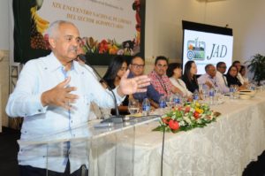 El ministro de Agricultura Osmar Benítez pronunció el discurso de apertura del XIX Encuentro Nacional de Líderes del Sector Agropecuario
