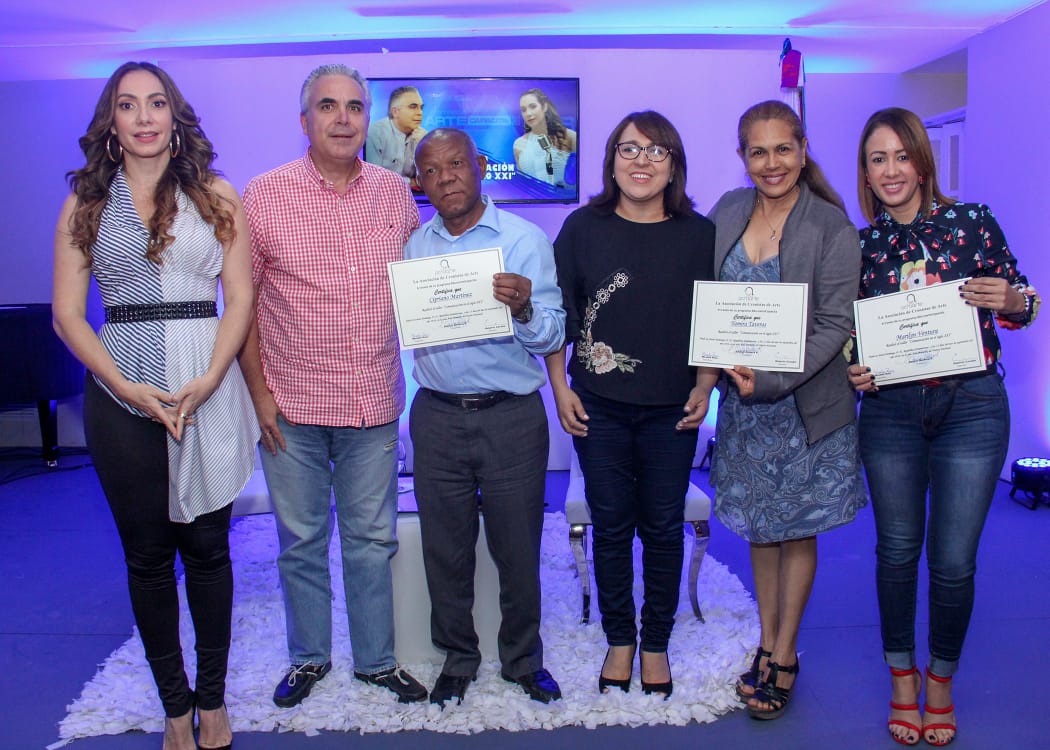 Durante taller Comunicación en el Siglo XXI, Redes Sociales vs. Medios Tradicionales