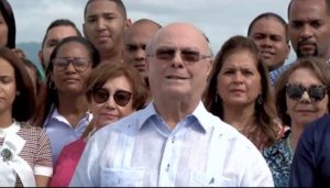 Hipólito Mejía durante su discurso televisado.