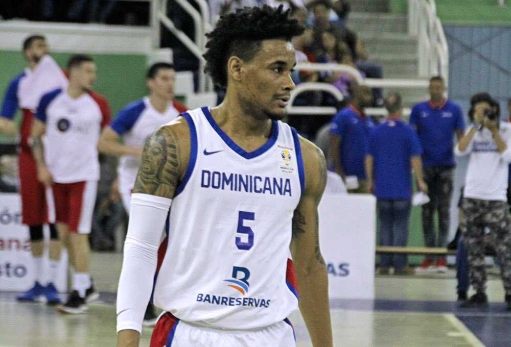 Víctor Liz durante juego contra Chile en segunda ronda clasificatoria FIBA Américas Mundial de china 2019