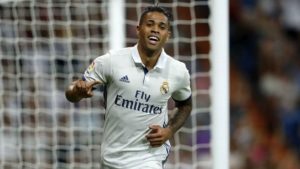 El dominicano Mariano Díaz tras anotar un gol en triunfo del Real Madrid
