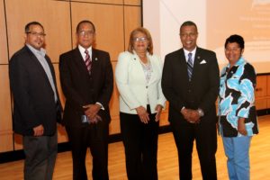 Rafael Luciano, vicerrector, Antonio Medina Calcaño, Lesly Mejía, vicerrector Alejandro Ozuna y Juana Encarnación.