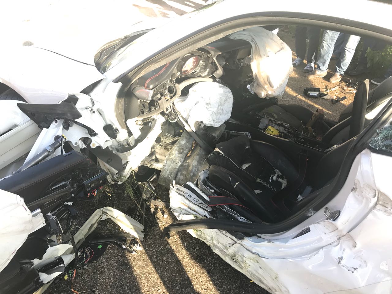 En estas condiciones quedó el Porsche de Fernando Rainieri tras el accidente.