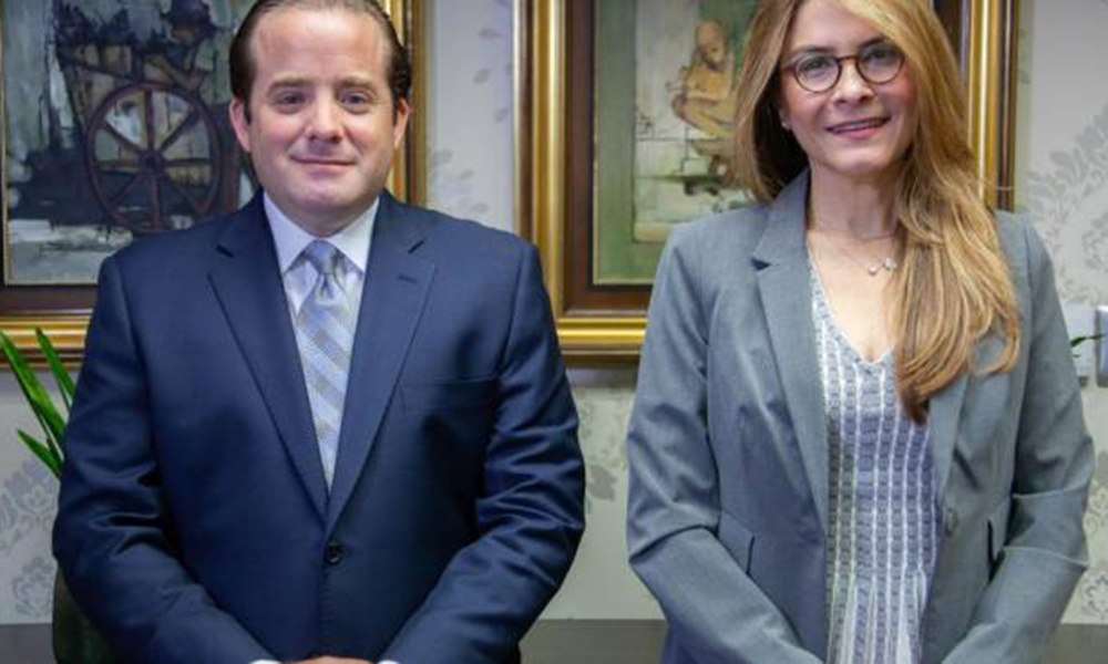 José Ignacio Paliza y Carolina Mejía, presidente y secretaria General del PRM