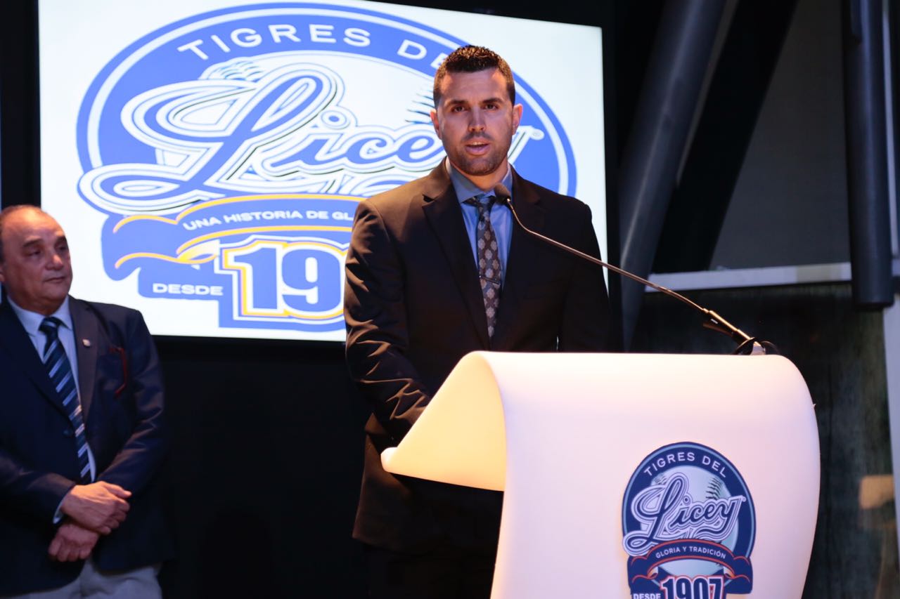 El gerente general del Licey Luis Urueta