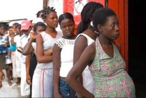 Embarazadas haitianas en la frontera. Foto cortesía de eldiariodelcibao.