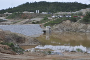 Vista parcial de la presa La Piña, que construye el INDRHI en Dajabón