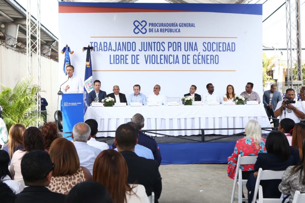El procurador Jean Rodríguez destacó que la inauguración de estas nuevas instalaciones se realiza en cumplimiento a una de las 22 acciones del Plan Nacional Contra la Violencia de Género, que implementan a fin de reducir esos lamentables hechos en el país.