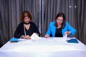 Firma de acuerdo entre la Sociedad Dominicana de Coaching y la Fundación Filarmonía