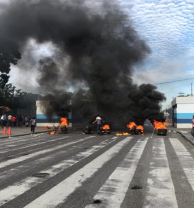 Protestas en la UASD. Foto vía @politifilo