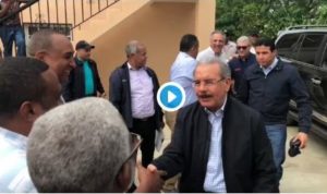 El presidente Danilo Medina al llegar a Altamira, Puerto Plata.