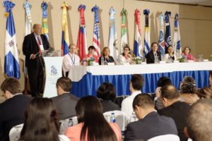 Durante el Seminario Internacional ‘’Nueva visión para el liderazgo internacional''