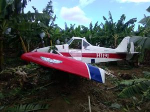 La avioneta matricula HI1191,  sobrevolaba desde el municipio Mao y cayó en la finca en Valverde.