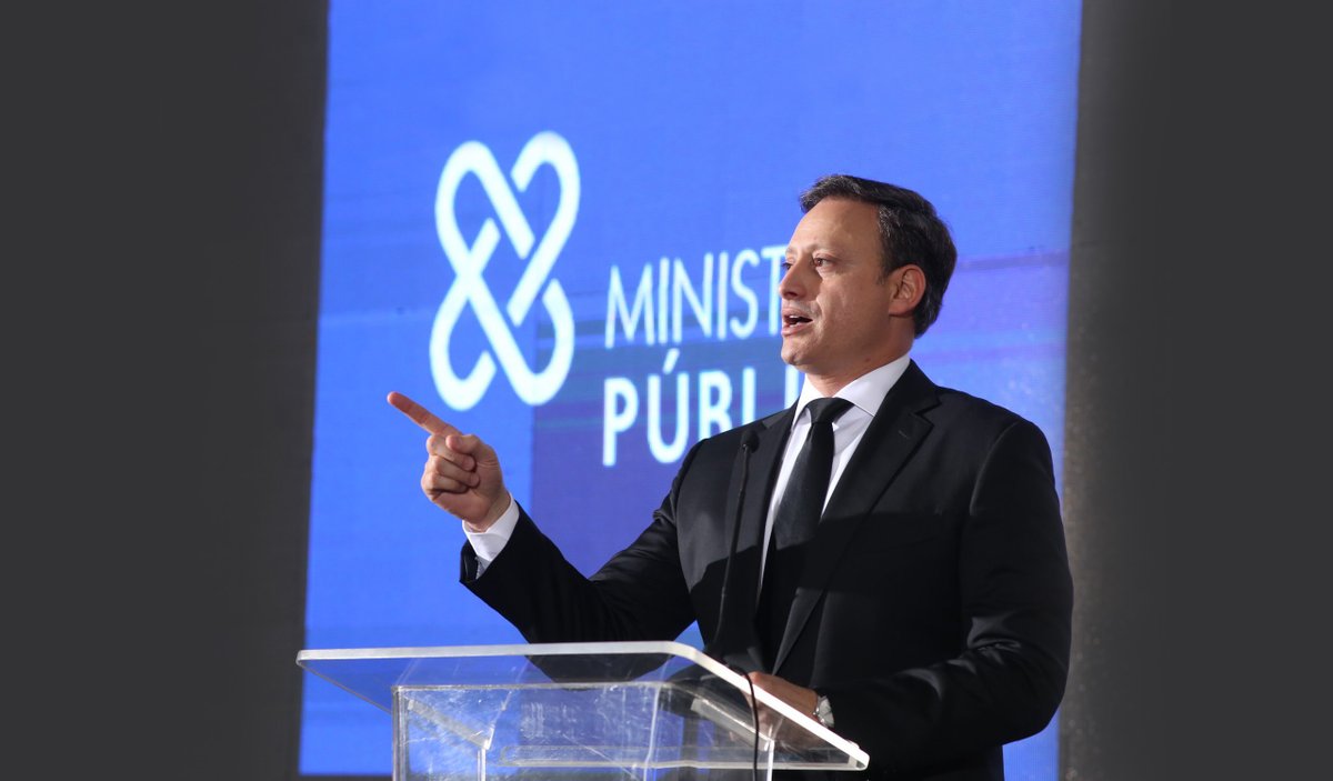El procurador general Jean Alain Rodríguez