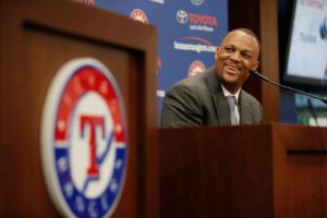 Adrián Beltré comanda la carrera al Salón de la Fama de la MLB