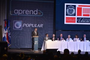 Andrés Navarro, ministro de Educación, habla durante el congreso Aprendo