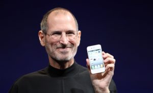 Steve Jobs, Padre del primer ordenador personal y fundador de Apple Computer.