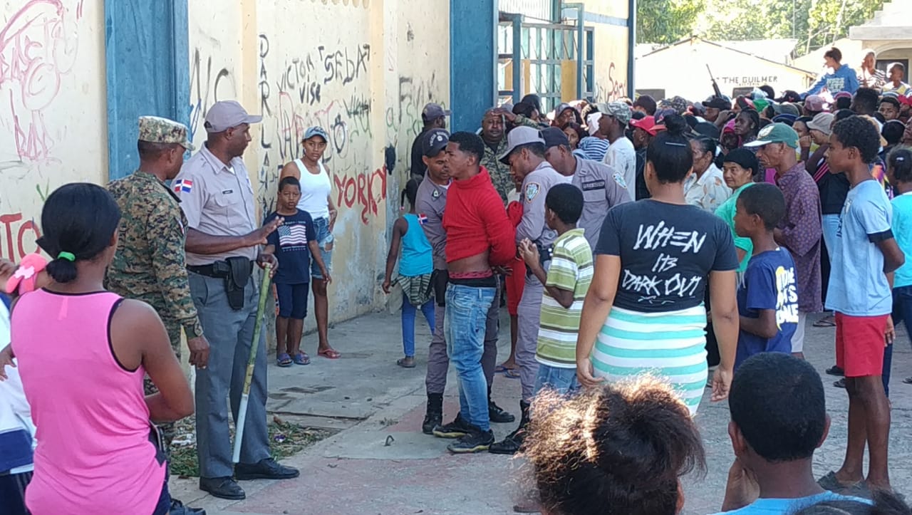 Entrega de cajas en San Juan