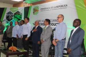 Durante el Foro agropecuario en Montecristi.