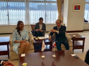 El alcalde de Hiroshima, Kazumi Matsui, agradeció la visita de la Ministra