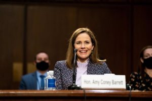 La Jueza Amy Coney Barrett al Tribunal Supremo de EEUU