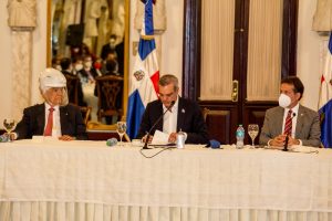 Abinader crea la Mesa Presidencial de la Industrialización