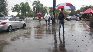 Algunas lluvias en Santo Domingo.