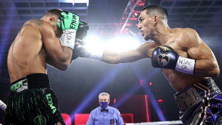 Vasiliy Lomachenko vs Teófimo López