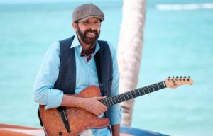 Juan Luis Guerra estrena álbum “Entre Mar y Palmeras”