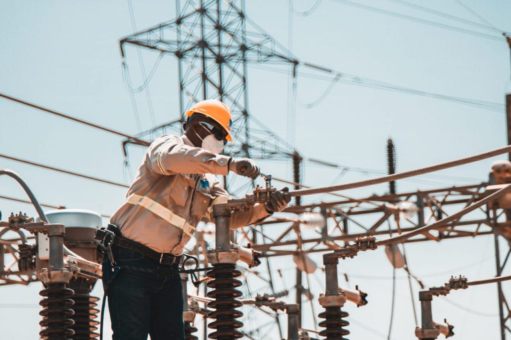 Trabajos de interconexión interrumpirán servicio eléctrico en el Cibao