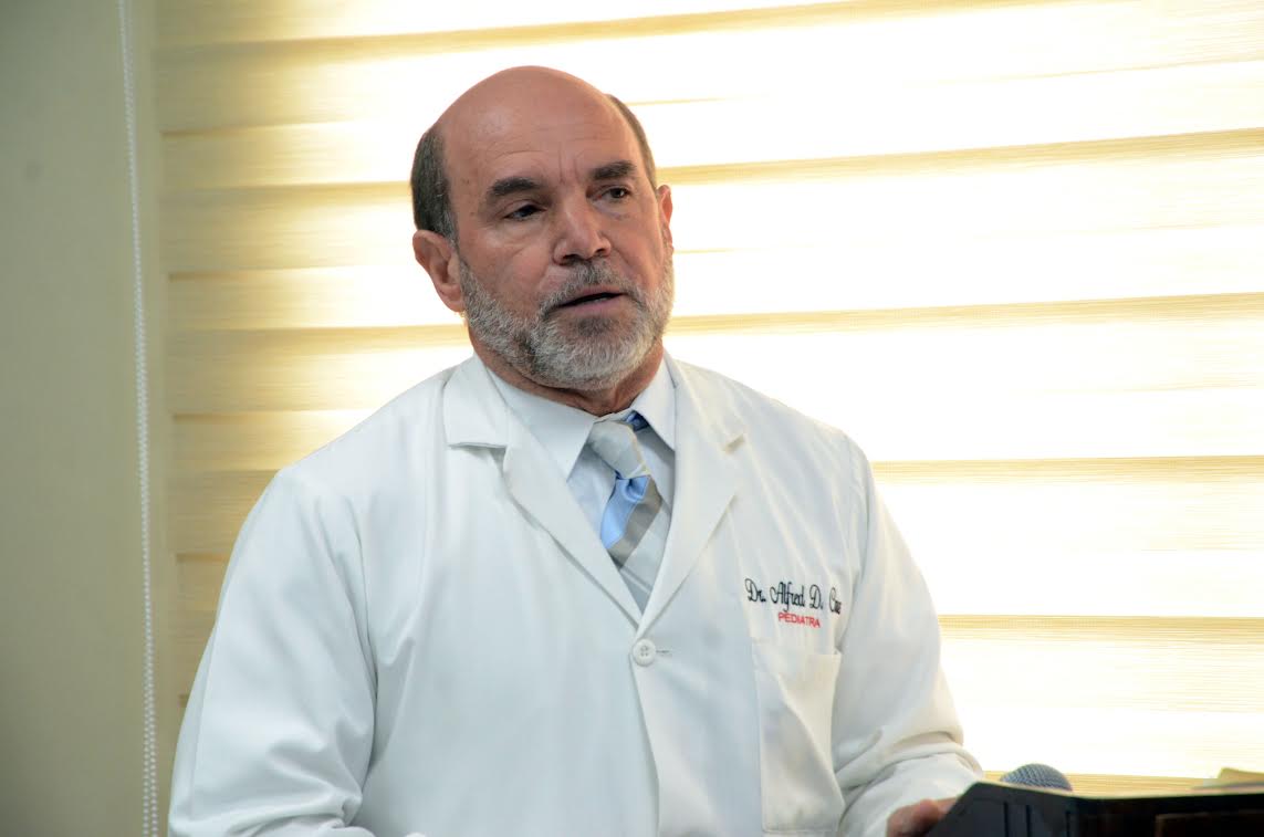 Doctor Alfre Cruz fue juramentado como director del Hospital Infantil doctor Arturo Grullón