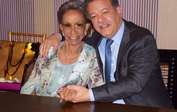 Leonel Fernández dice que su madre “tendrá que luchar por su vida”