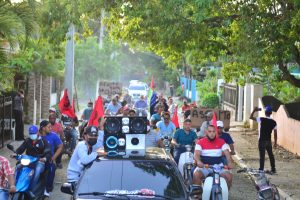 Grupos populares Licey y Canca La Reina reclaman asfaltado Foto Charli Martín