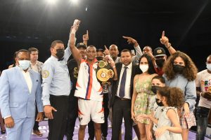 Momento histórico para el boxeo de RD; La Avispa Puello y “Mini Pacman” Rosa salen airosos en sus peleas mundiales