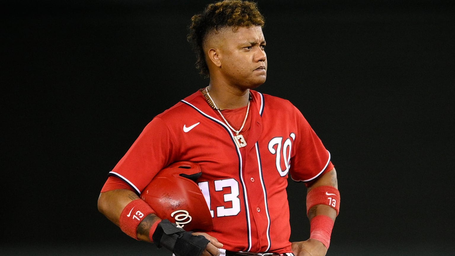 Starlin Castro es colocado en Licencia Administrativa