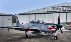 Aviones Súper Tucano, vehículos todo terreno y patrullas motorizadas recorren la frontera