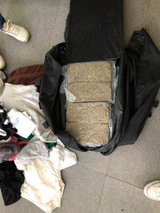 Ocupan ocho paquetes de droga en aduana de Dajabòn