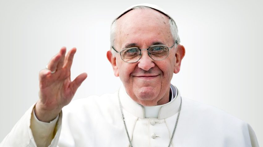 El papa Francisco sale del hospital tras pasar diez días ingresado por una cirugía de colon