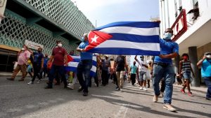 Cuba quita aranceles y límites a la importación privada de comida y medicinas