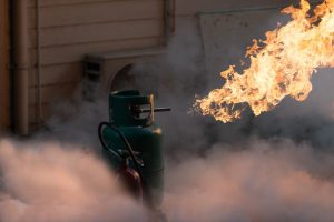 Seis niños y cuatro adultos con quemaduras tras escape de gas