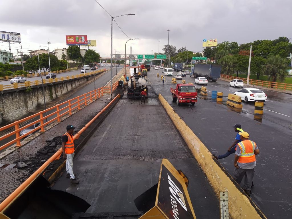 Remodelación al puente Juan Bosch a punto de culminar