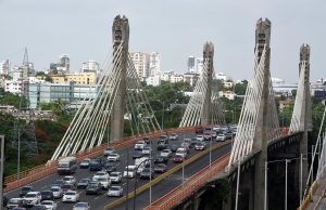 Obras Públicas entrega el puente Juan Bosch luego de reparación