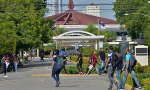 En las universidades sólo podrán tomar clase presencial los que estén vacunados