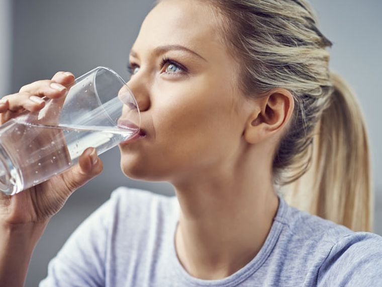 3 razones por las que es tan importante beber agua